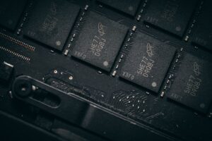 SK Hynix estreia na Nasdaq com oferta de chips de memória