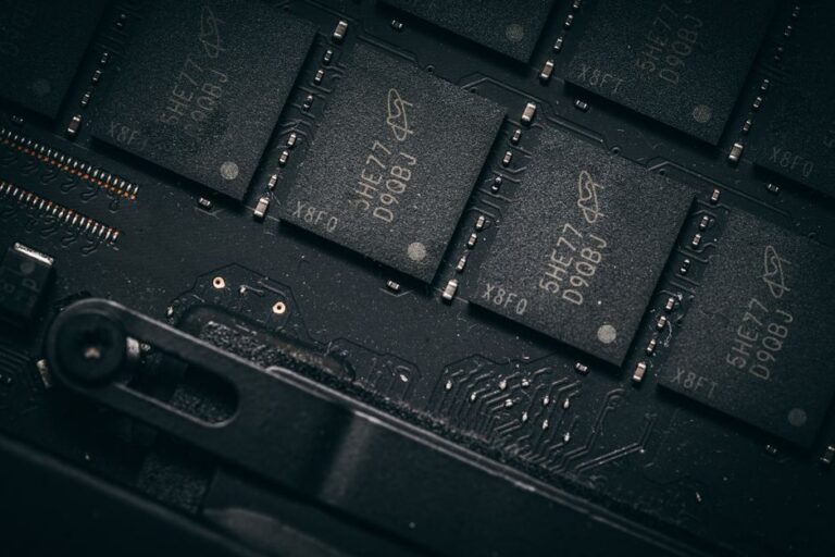SK Hynix estreia na Nasdaq com oferta de chips de memória