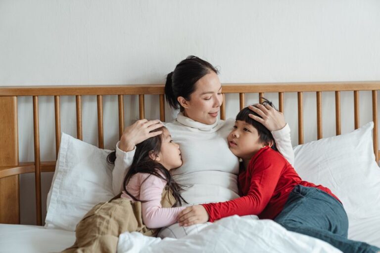 Irmãos mais velhos e seu impacto no desenvolvimento infantil