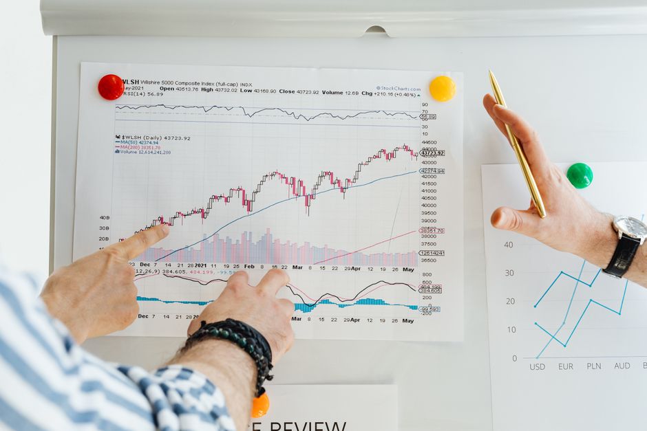 A economia dos EUA se destaca em meio a desafios globais