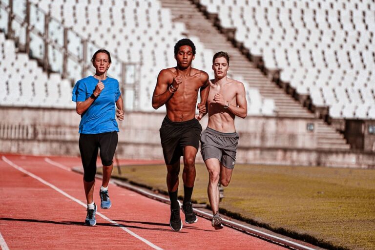 Josh Kerr recorde milha Diamond League