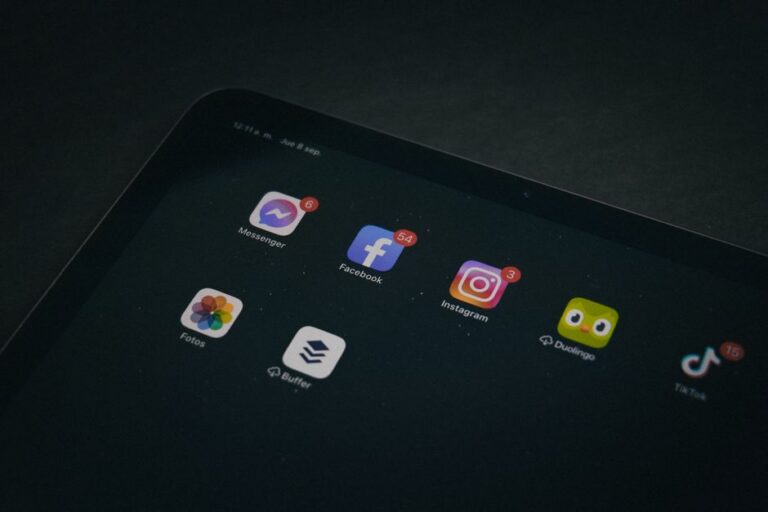 proibição redes sociais menores 15 anos