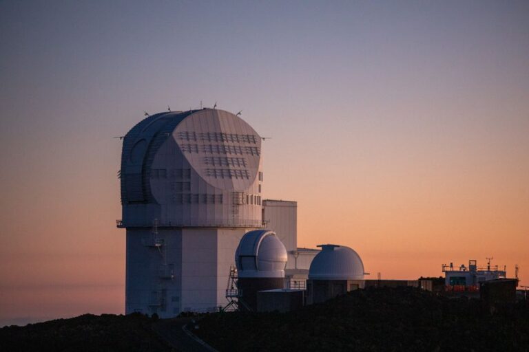 Possível lua fora do Sistema Solar em órbita de uma anã marrom