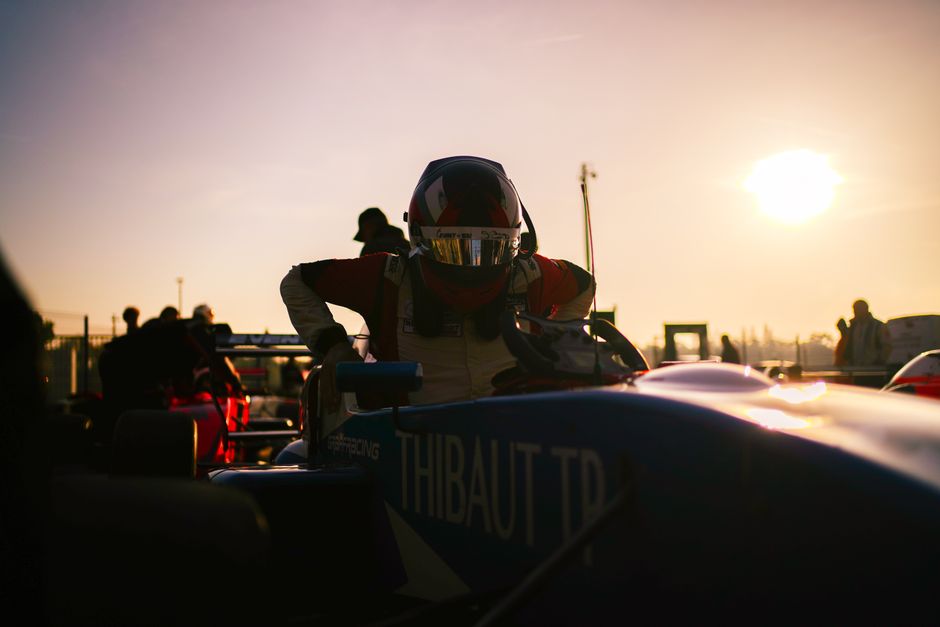 Kimi Antonelli F1 celebra vitória no GP da Bélgica