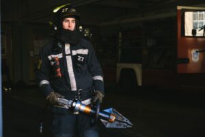 Homem sugado para fora de avião durante incidente
