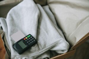 multa AliExpress por venda de produtos ilegais